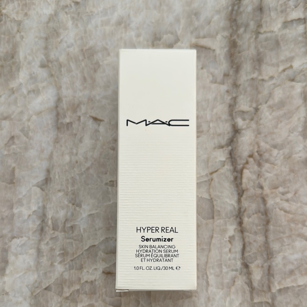 MAC Hyper Real Serumizer New in Box